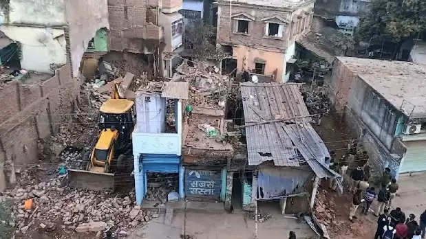 Bihar के भागलपुर में बड़ा हादसा : तीन मंजिला इमारत में ब्लास्ट, 8 लोगों की मौत जबकि 8 घायल