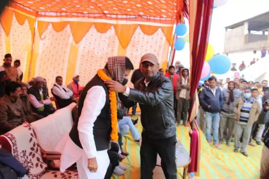REWA : खिलाड़ियों को संबोधित करते बोले पूर्व कैबिनेट मंत्री शुक्ल कहा - ढेरा के स्टेडियम को उत्कृष्ट स्टेडियम बनाना पहली प्राथमिकता