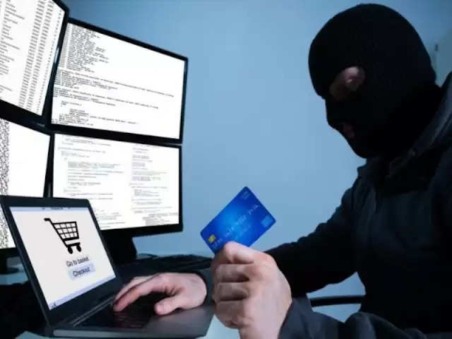 QR कोड के जरिए ऑनलाइन पेमेंट करते हैं तो सावधान, जरूर पढ़े ये सावधानियां | Online Payment Fraud 