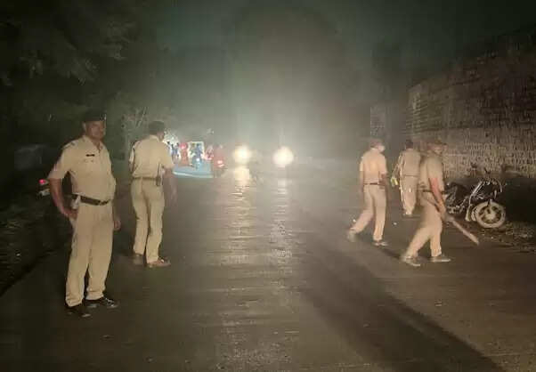 REWA : कट्टे की नोक पर रीवा में बदमाशों का खौफ : पुलिस खेल रही गन-गन, पहली महिला से जेवर और कैश लूटे तो दूसरी से सरेराह चेन खींचकर फैलाई सनसनी 