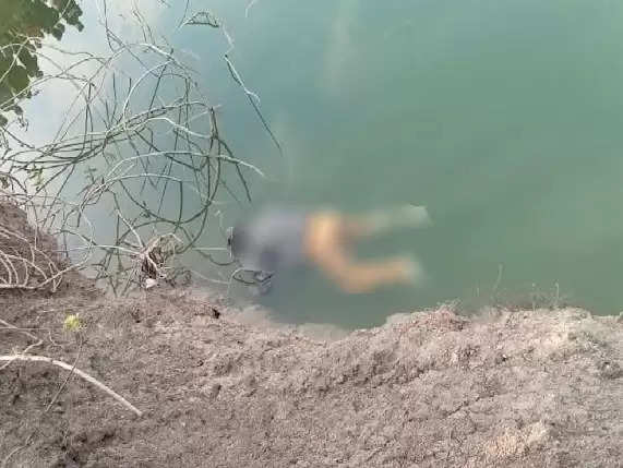 REWA : चार दिन से लापता मूक-बधिर युवक का तालाब में तैरता हुआ मिला शव : जांच में जुटी पुलिस 