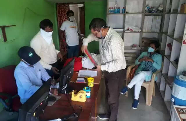 REWA : करोड़ो घोटाले का मास्टर माइंड आरोपी बाबू निलंबित : ठिकाने पर अफसरों ने मारा छापा : जानिए पूरा मामला