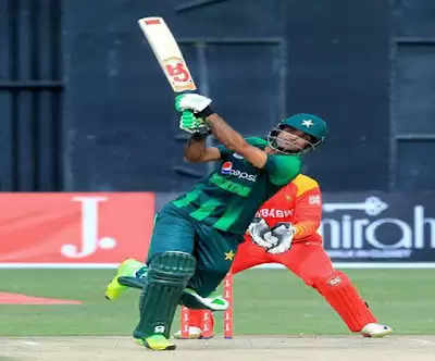 पाकिस्तानी ओपनर फखर जमां का बल्ला, 42 गेंद पर ठोक दिए इतने रन