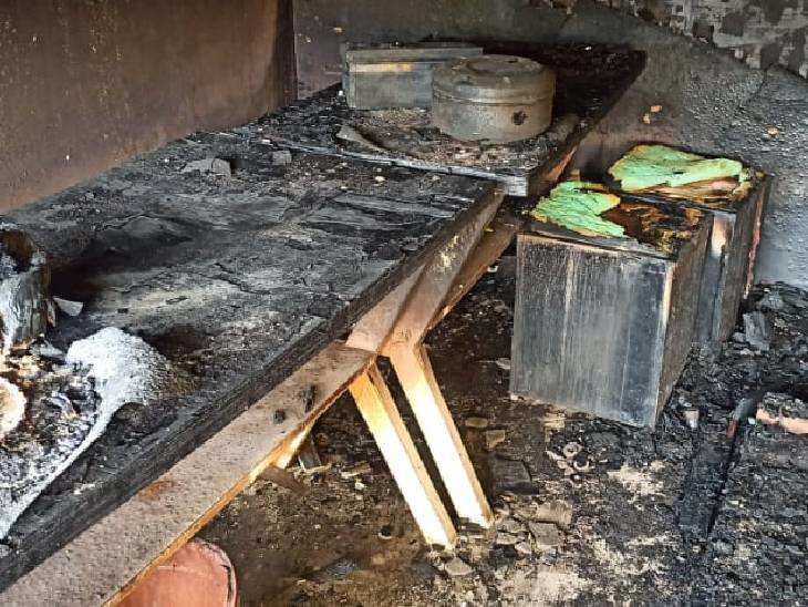 रीवा में बदमाशों ने रेस्टोरेंट में लगाई आग